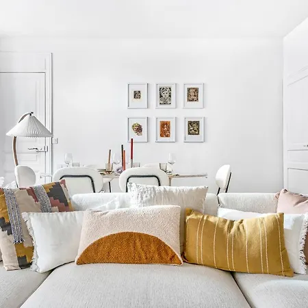 Marais - Montmorency 2bdr By B'your * Paris
